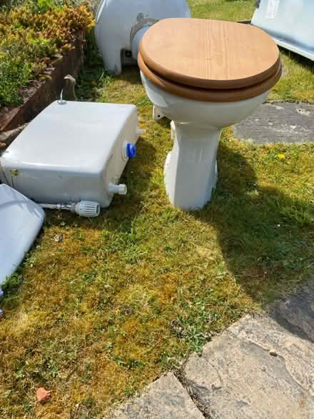 Photo of free Sink. Bath. Toilet SN8 (SN8 Marlborough) #4
