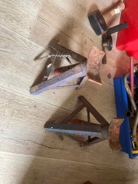 Photo of free Axle Stands (High Bentham LA2) #1