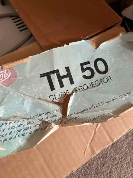 Photo of free Vintage slide projector 1977 (Battersea SW11) #4
