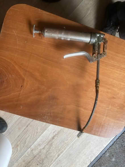 Photo of free Grease Gun (High Bentham LA2) #1