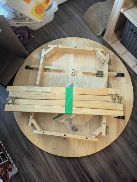 Photo of free kitchen table needs refinishing (Little Italy) #2