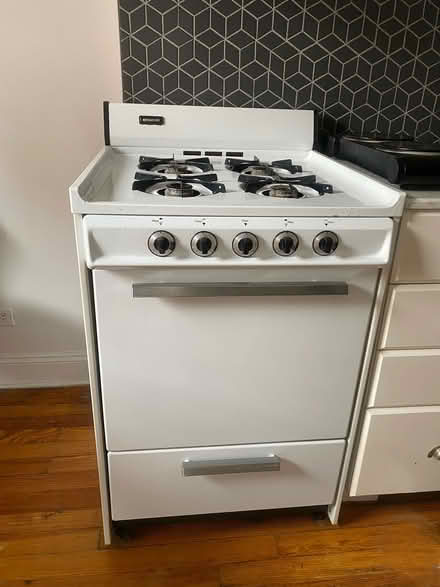 Photo of free Gas Stove (Upper East Side) #1