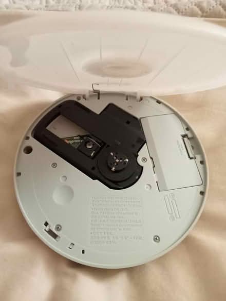 Photo of free Sony CD Walkman (Lower Broadheath, WR2) #2