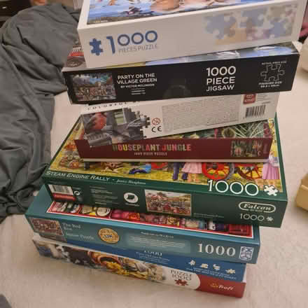 Photo of free Jigsaw Puzzels Bundle x8 Falcon etc (TW7) #1
