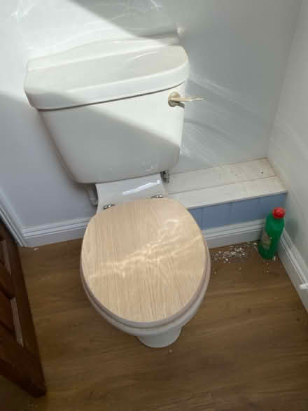 Photo of free Bath,sink ,toliet (SN8 Marlborough) #3
