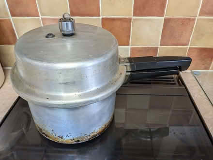 Photo of free pressure cooker (Kings Stanley GL10) #1