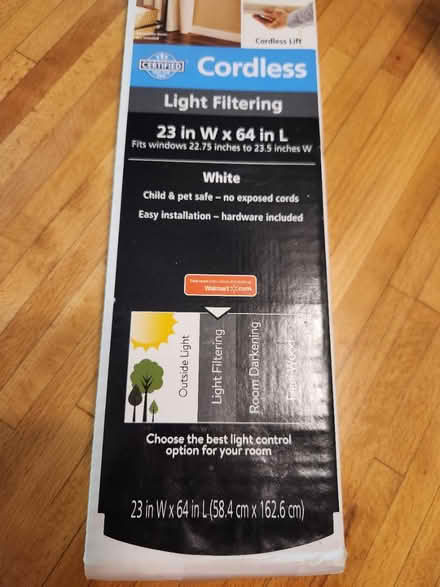 Photo of free New 23" mini blind (Palm Harbor 34683 CR1 Tpa Rd) #1