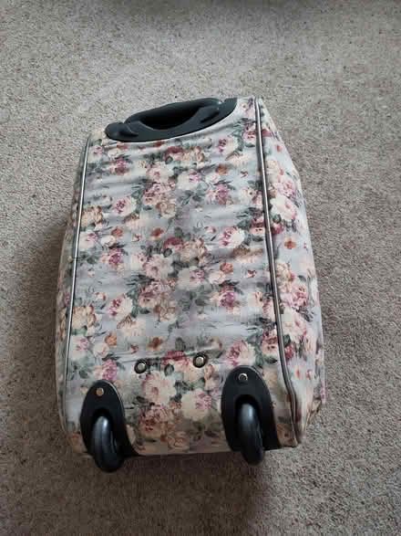 Photo of free Small Rolling Travel Holdall (AB15) #2
