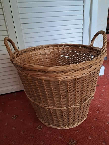 Photo of free Wicker basket (Grandborough, cv23 8dn) #1