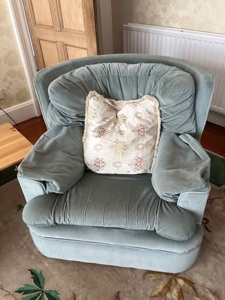 Photo of free 3 seater sofa and 2 armchairs - grey-blue colour (Torbrex FK8) #4
