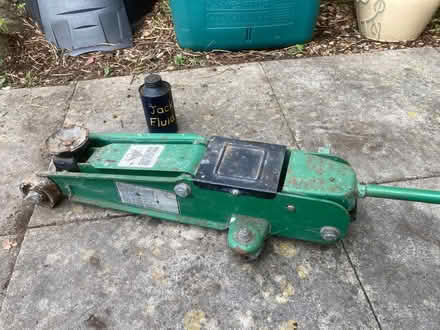 Photo of free Hydraulic Jack With Spare Fluid (High Bentham LA2) #1