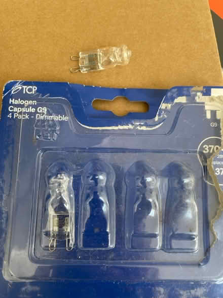 Photo of free Small halogen bulbs (OX4 3) #3