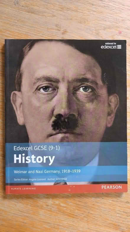 Photo of free GCSE History - revision practice books (Dean Court OX2) #2