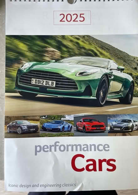 Photo of free 2025 car calendar (Windsor SL4) #1