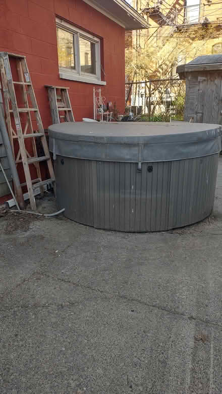Photo of free Hot tub (West village) #1