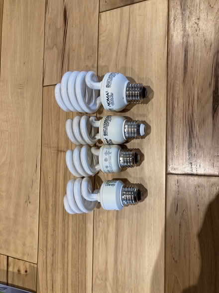 Photo of free 4 bulbs (Derry and Tenth Line) #1