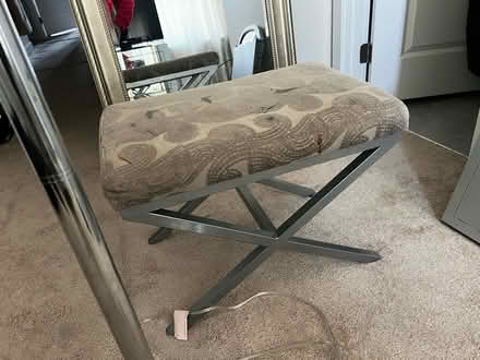 Photo of free Vanity chair (Suitland) #2