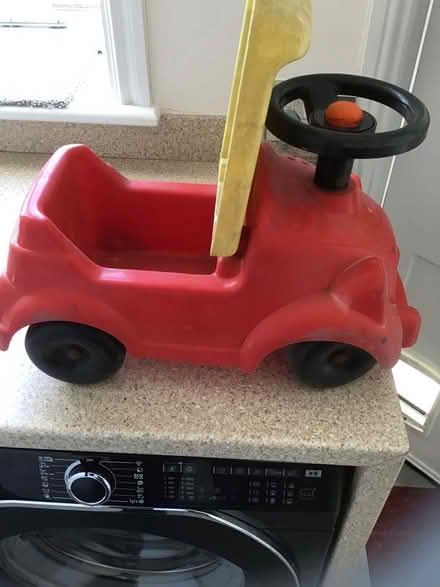 Photo of free 'Smiley' car seeks loving retirement home (Alderley Edge SK9) #2