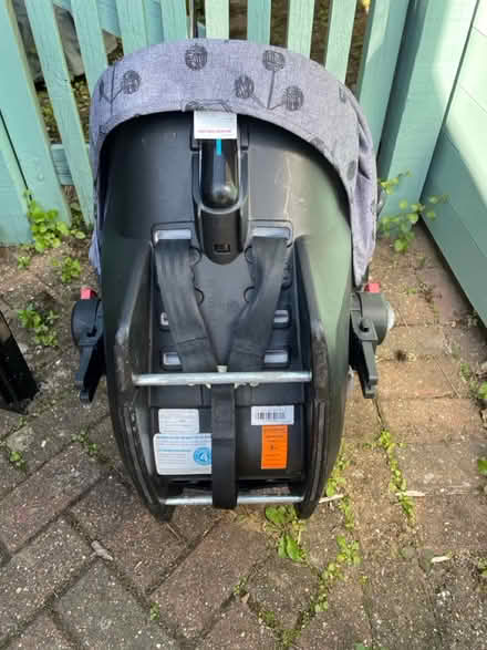 Photo of free Car seat (Oxted RH8) #3