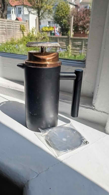 Photo of free one cup cafetiere with 2 filters (Dyke Road area BN3) #1