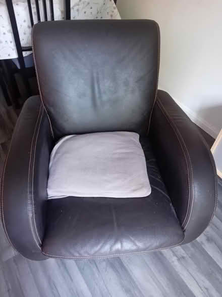 Photo of free leather black chair (New malden) #2