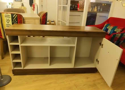 Photo of free Tv cabinet (Ferney Voltaire) #4