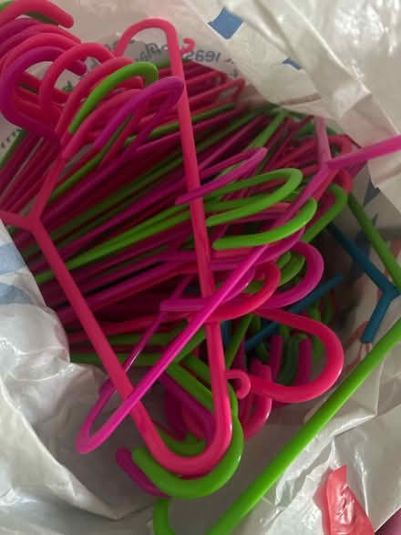 Photo of free Children’s hangers (E18) #2