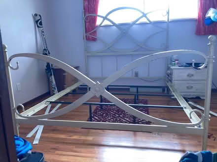 Photo of free Queen-size bed frame (Table Mesa, Boulder) #4