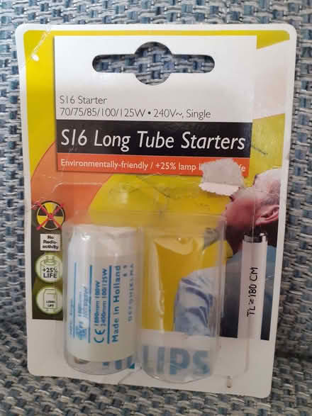 Photo of free Fluorescent strip light accessory (Bolton le Sands LA5) #1