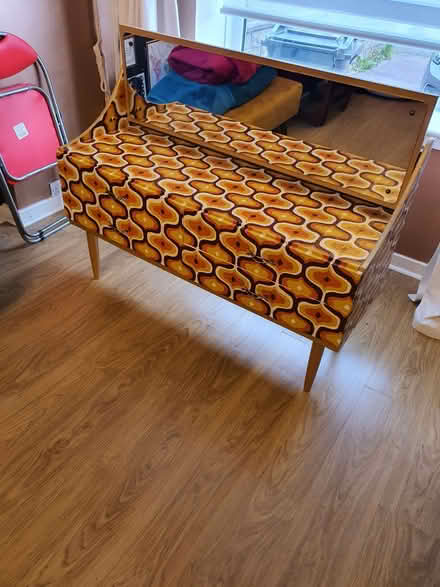 Photo of free Dressing table (AB12) #3