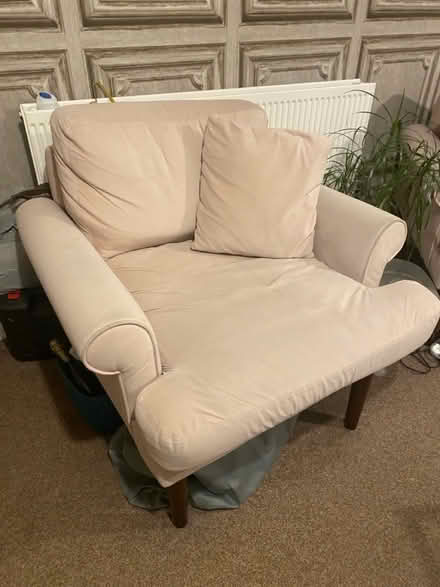 Photo of free Sofa chair and pufia (Basildon Essex) #4