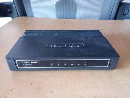 Photo of free TP-Link Network Switch (Royston SG8) #3