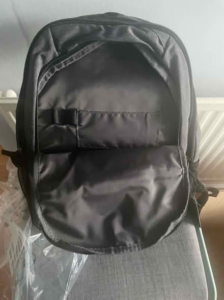 Photo of free HP laptop backpack (EH7) #4