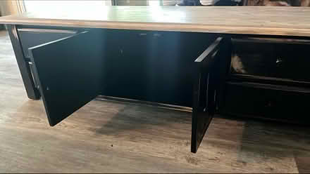 Photo of free Coffee table (Fairmount park) #4