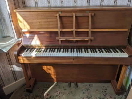Photo of free Piano (IP3) #1