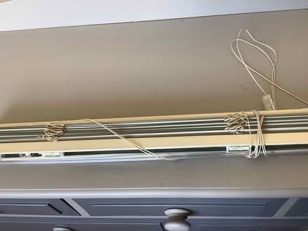 Photo of free Venetian blind (Abington) #1