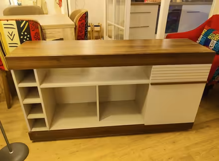 Photo of free Tv cabinet (Ferney Voltaire) #1