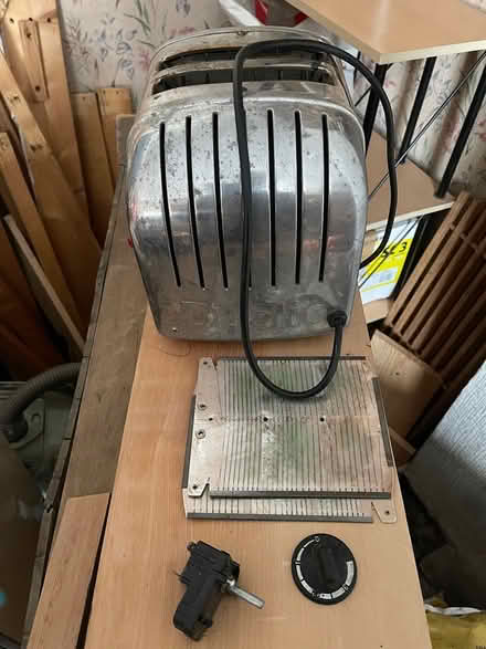 Photo of free Dualit toaster for repair (Finsbury Park N4) #3