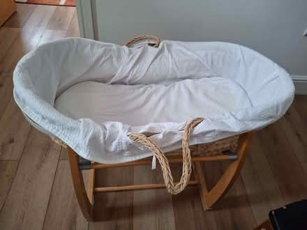 Photo of free Moses basket with rocking stand (Houghton CA6) #4