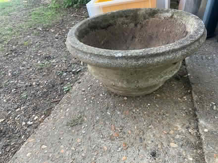 Photo of free Large concrete planter (Harrietsham ME17) #2