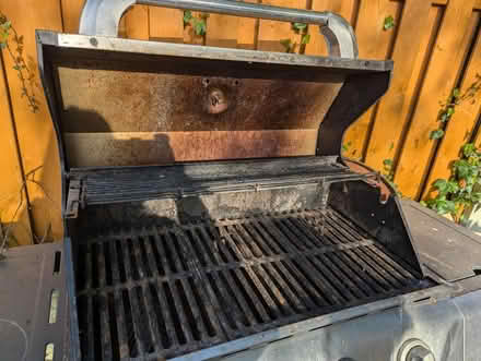 Photo of free Large BBQ gas with hob (Lowedges S8) #4