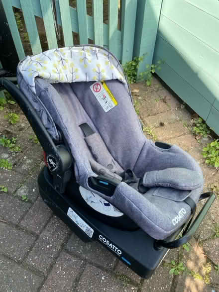 Photo of free Car seat (Oxted RH8) #1