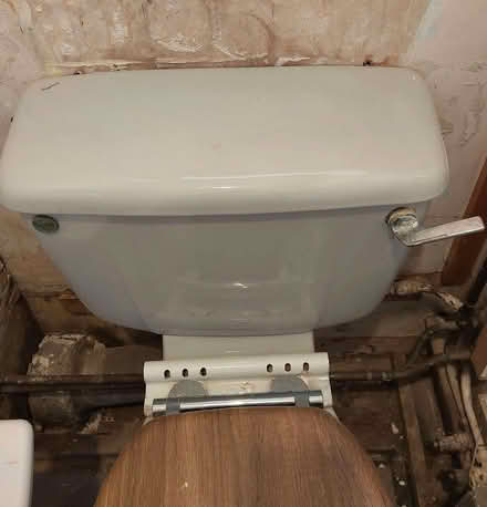 Photo of free Vintage Grey Toilet, Cistern & Basin (Onehouse IP14) #1