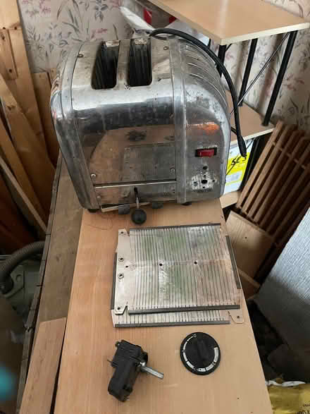 Photo of free Dualit toaster for repair (Finsbury Park N4) #1