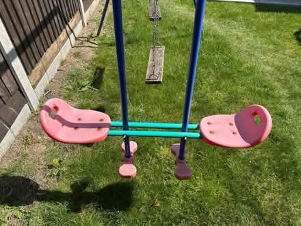 Photo of free Kids swing (KT7 - Thames Ditton) #2