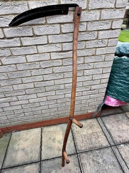 Photo of Country man style scythe (Huntingdon) #1