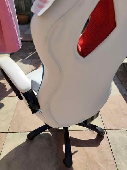 Photo of free Gaming Chair (DE24) #4