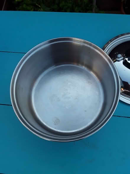 Photo of free Stainless steel saucepan (Far Bletchley MK3) #2