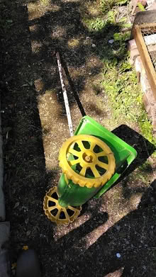 Photo of free Lawn seed/feed spreader (TA21) #2