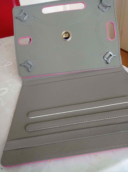 Photo of free 10" Tablet Case. Pink. (Pin Green SG1) #1